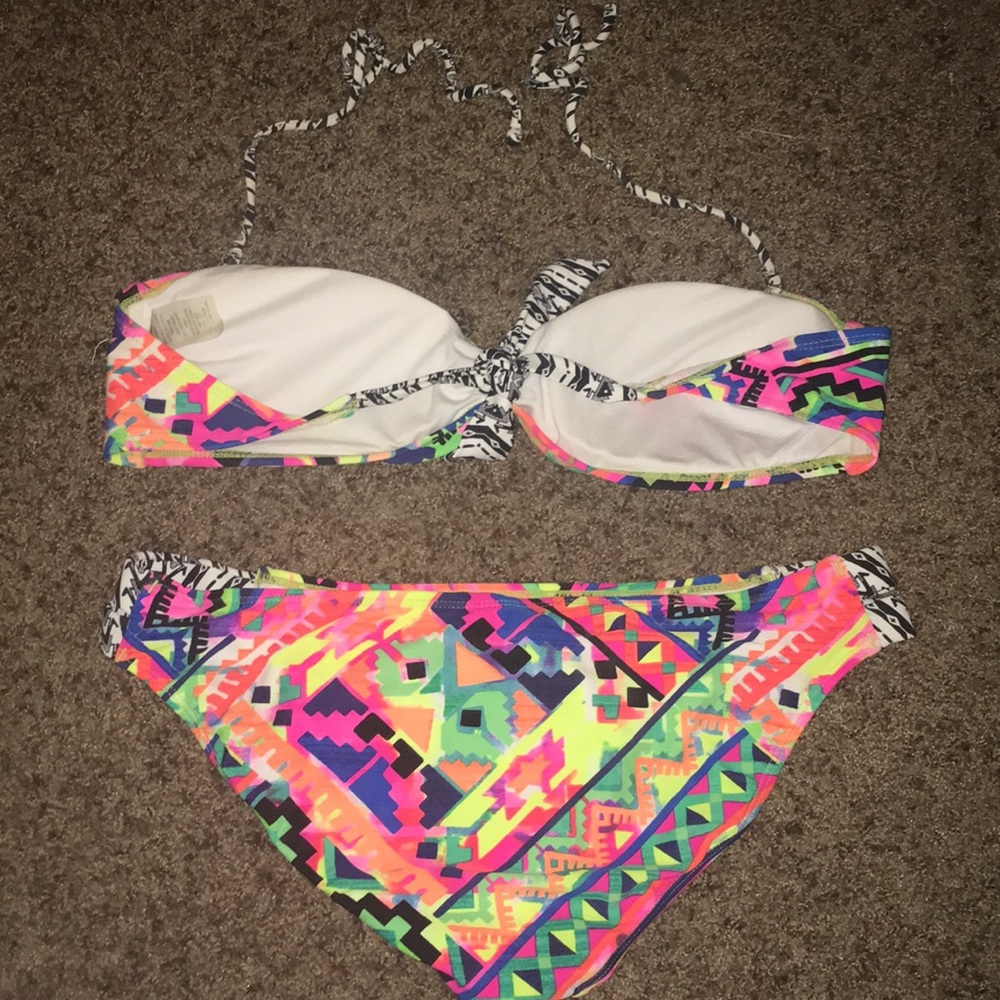 Fun bikini - Picture 2 of 4